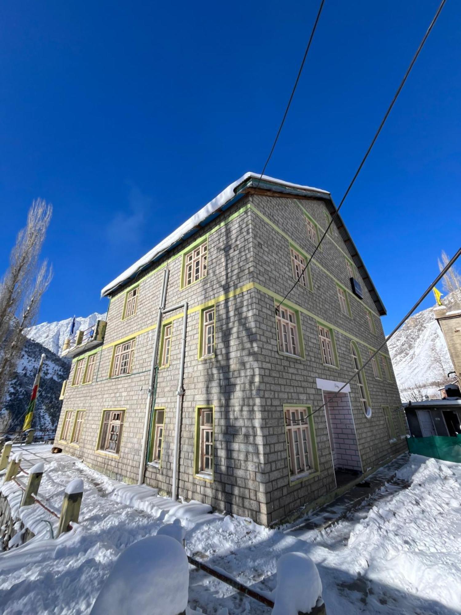 Snowflake Homestay Gondhla Exterior foto