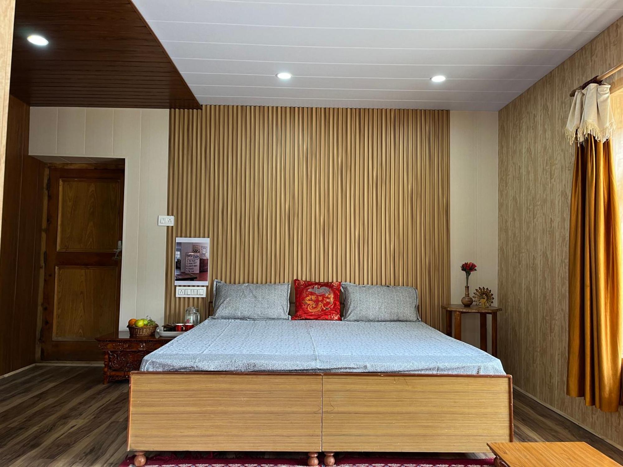 Snowflake Homestay Gondhla Exterior foto